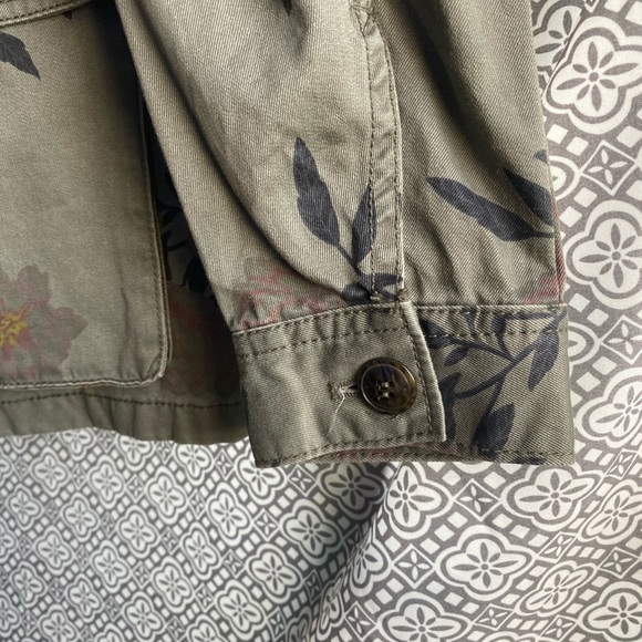 H &M Divided Floral Green Jacket - Picture 4 of 6